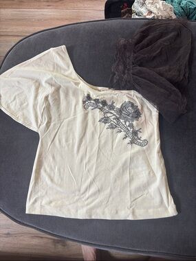 Cream One-Shoulder Tee with Black Floral Embroidery & chocolate brown lace sleev